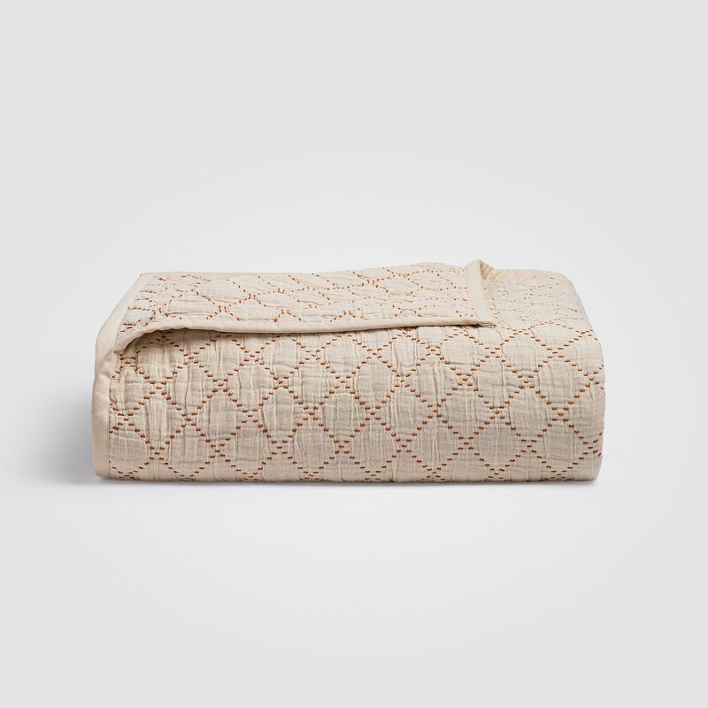 Diamond Stitch Quilted Bedspread image number 0