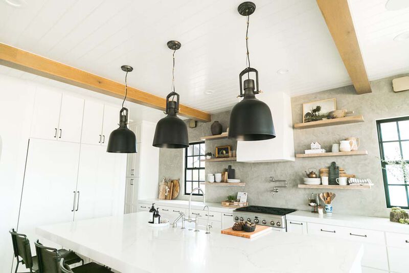 Hangar 31 Pendant image number 1