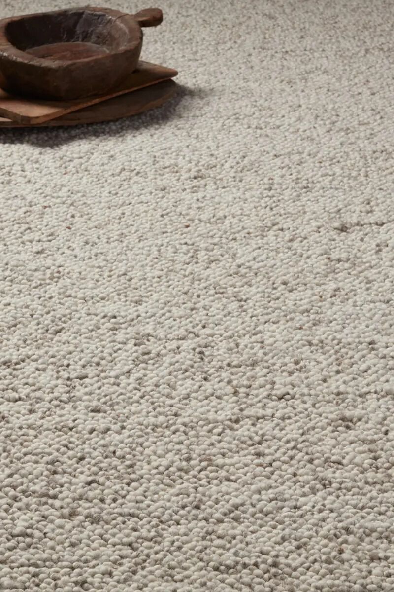 Quiet Time Hadren Snow White 9' x 12' Rug image number 1