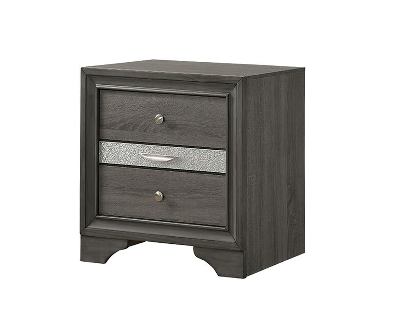 Darnavique 3-Drawer Nightstand image number 9