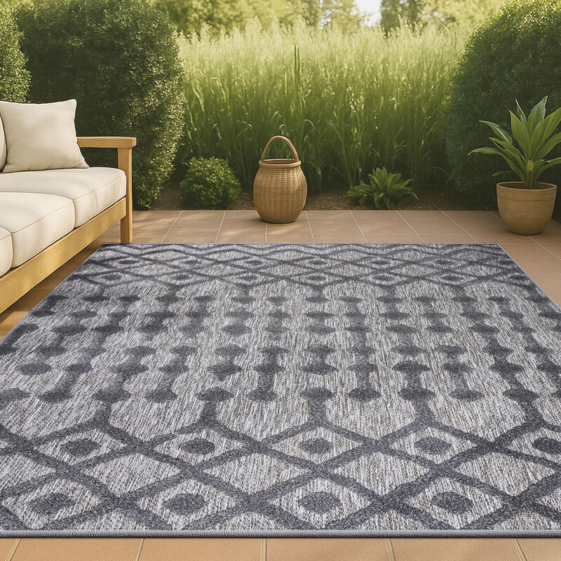 Peralta Moroccan Diamond Indoor/Outdoor Area Rug