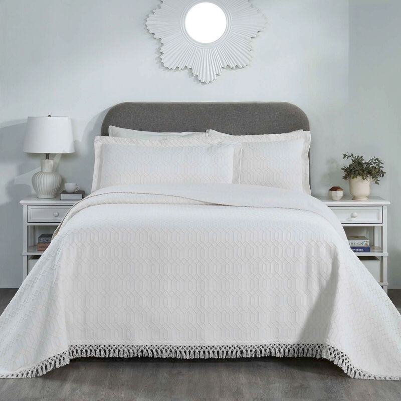 Geometric Fringe Cotton Bedspread Set, 3-Piece Lightweight Comfort image number 0