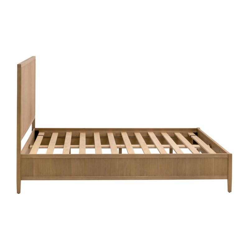 Highland Queen Bed image number 3