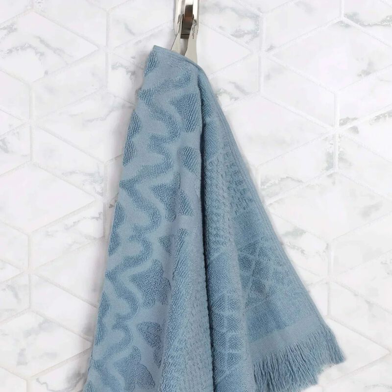 Absorbent Cotton Bath Towel Set of 3 with Geometric Jacquard Design image number 2