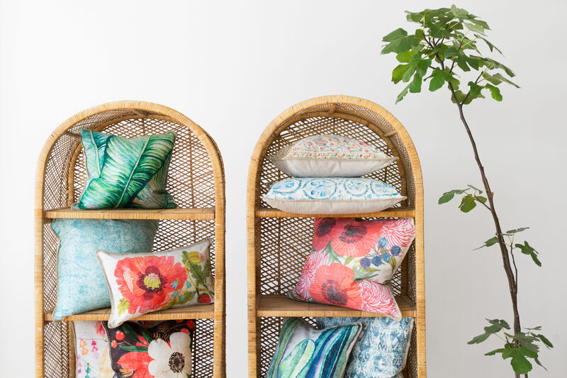 P0741 Multi 18"x18" Down Pillow