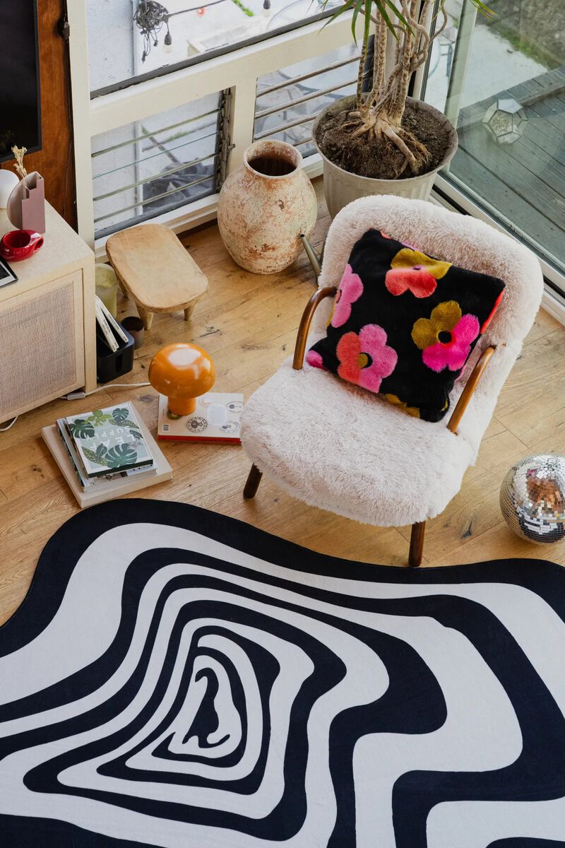Lany Space Area Rug, Washable Non-Slip Rug, Vertigo Irregular Rug for Living Room image number 3