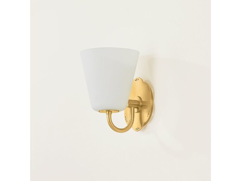Leonella Bath And Vanity image number 2