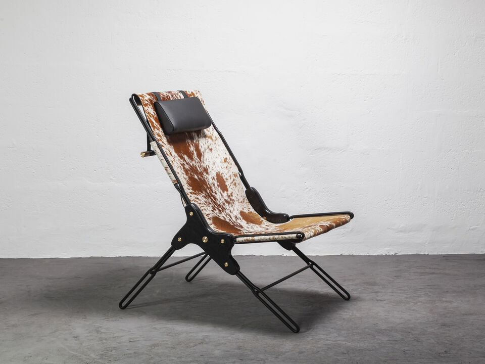 PERFIDIA_01 Leather Sling Lounge Chair by ANDEAN