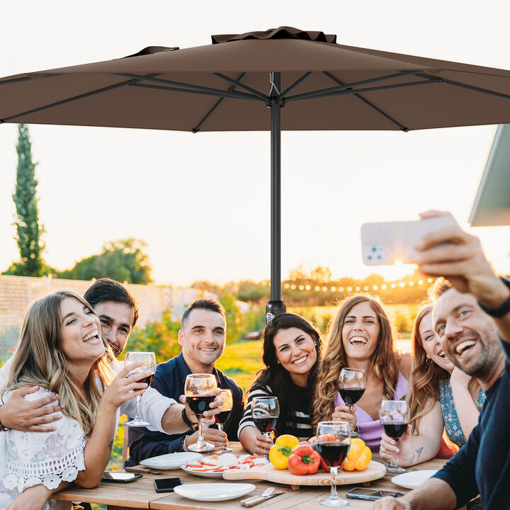 Patio Umbrella with Easy Crank Handle and 8 Sturdy Ribs for Durable Outdoor Shade