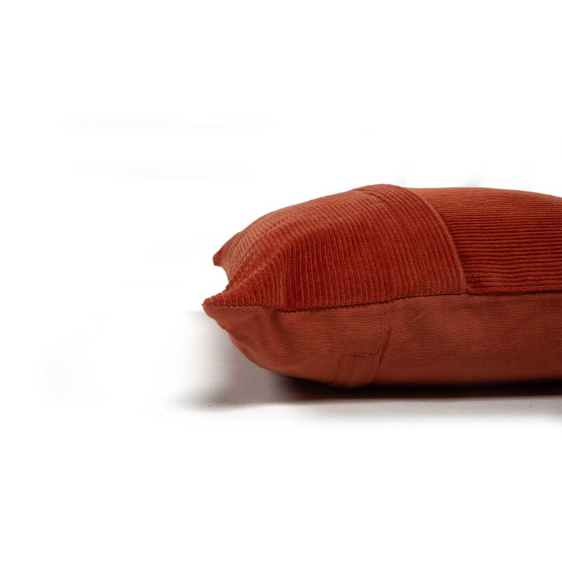 T22442 Pillow