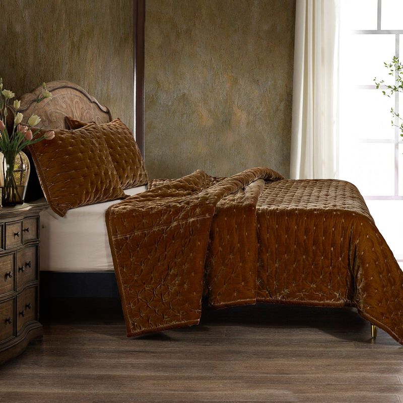 Stella Pintuck Brown Full/Queen Quilt Set image number 2