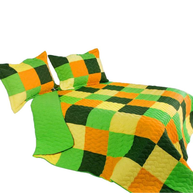 Full Queen Mild Winter 3 Piece Patchwork Quilt Set with Vermicelli Quilting image number 1
