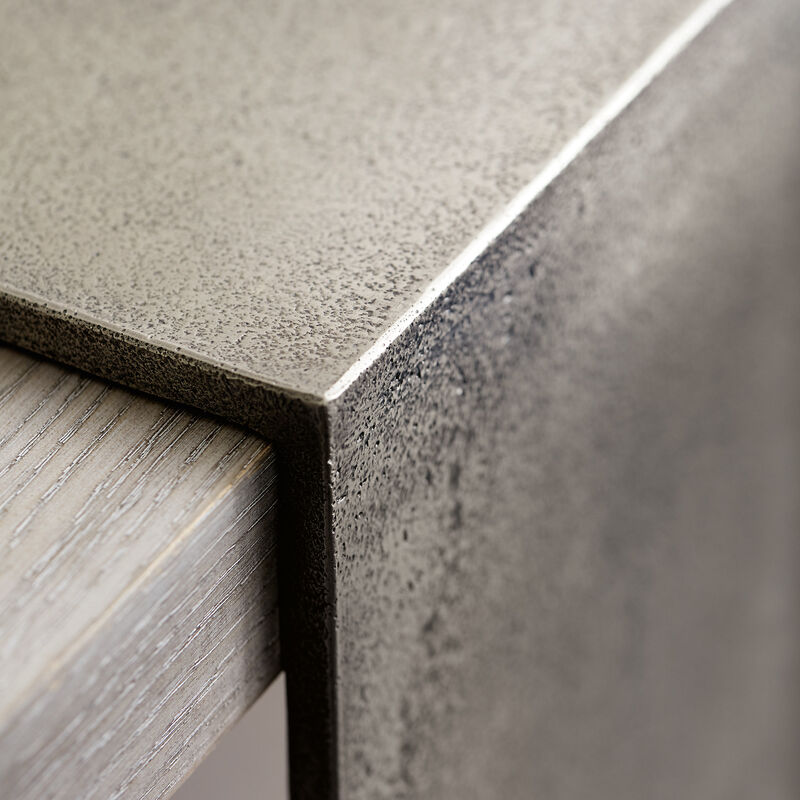 Linea Console Table image number 3