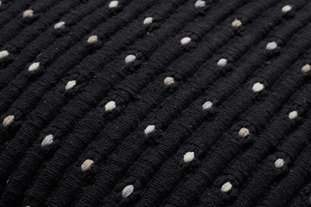 II PLL0118 Black 18''x18'' Poly Pillow