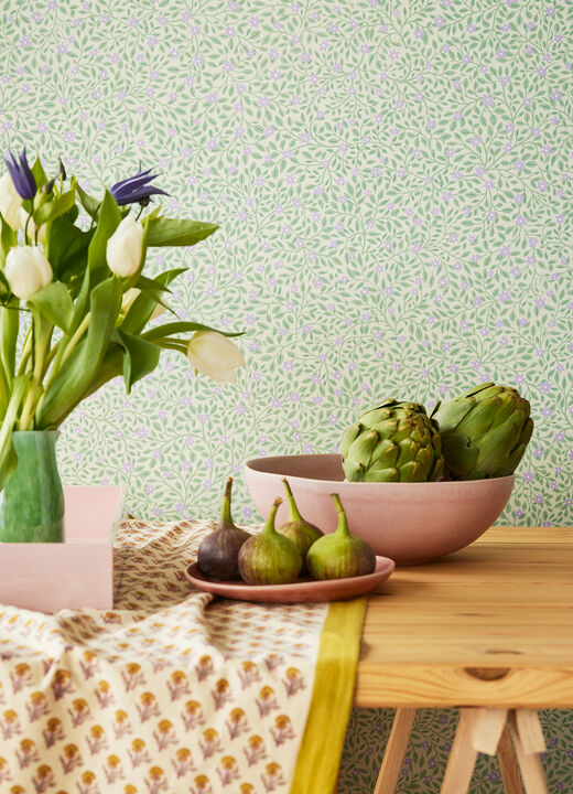 Marguerite Periwinkle Floral Wallpaper