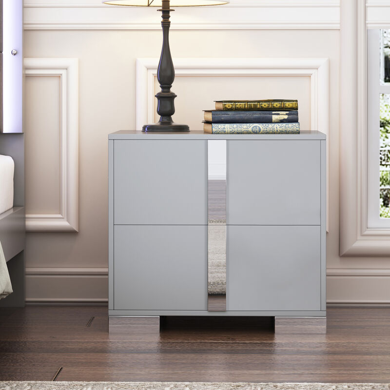 GOODSILO 2-Drawer Mirrored Nightstand Sturdy Bedside Table with Metal Feet Spacious Storage for Bedroom Living Room End Table Home Furniture Piece image number 6