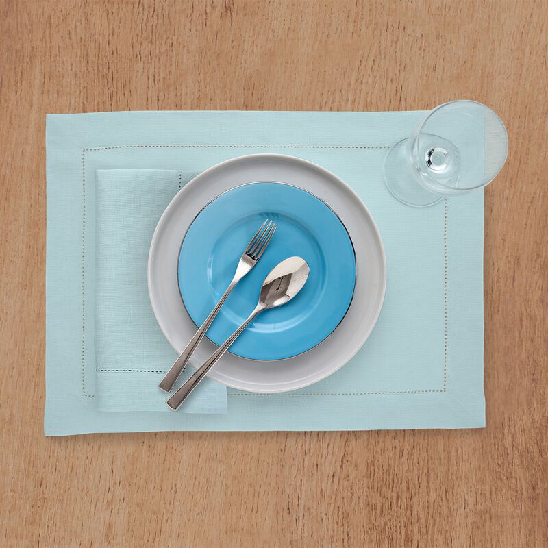 Solino Home Classic Hemstitch 100% Linen Dinner Napkins &ndash; Set of 4, 20 x 20 in, Machine Washable, Holiday and Everyday Dining