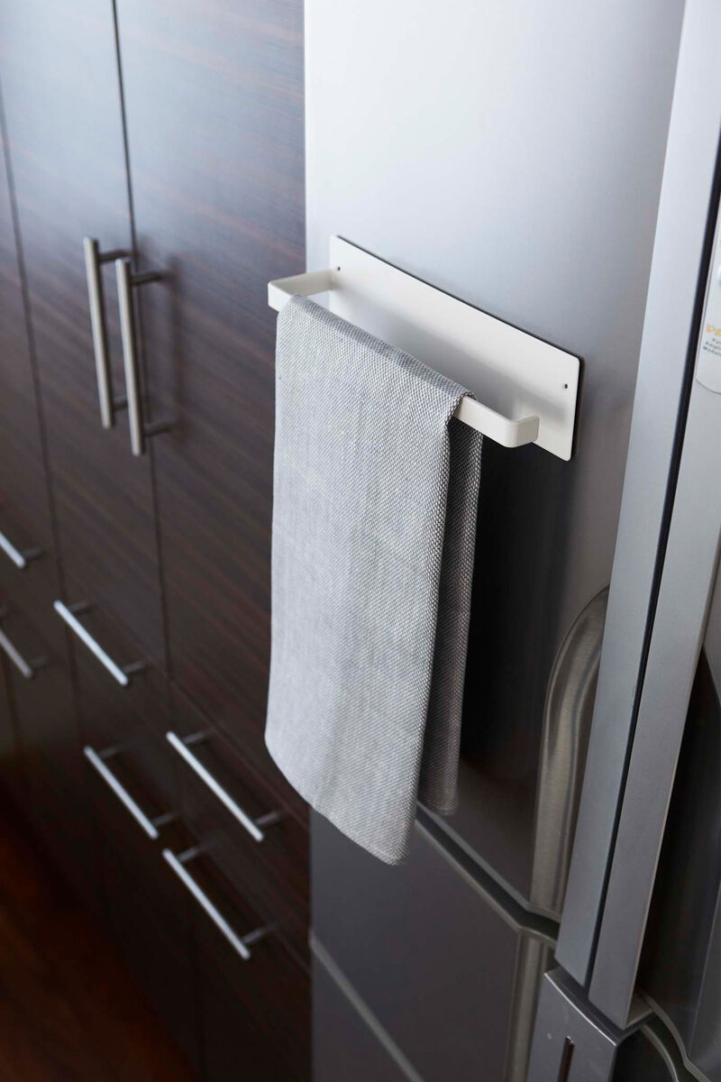 Magnetic Paper Towel Holder