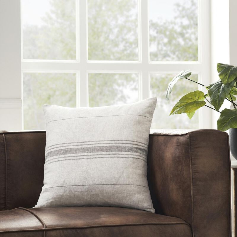 Renwil MALIA  Pillow