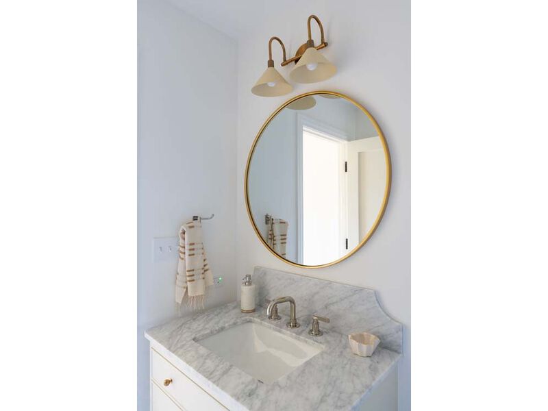 Jovani Bath And Vanity Light image number 9