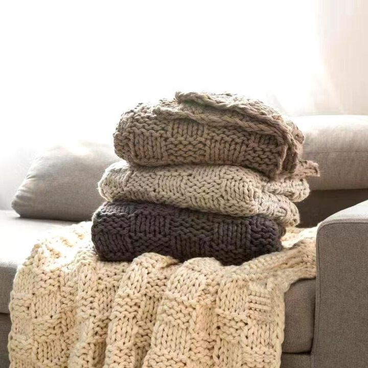 Chess Knit Taupe Throw