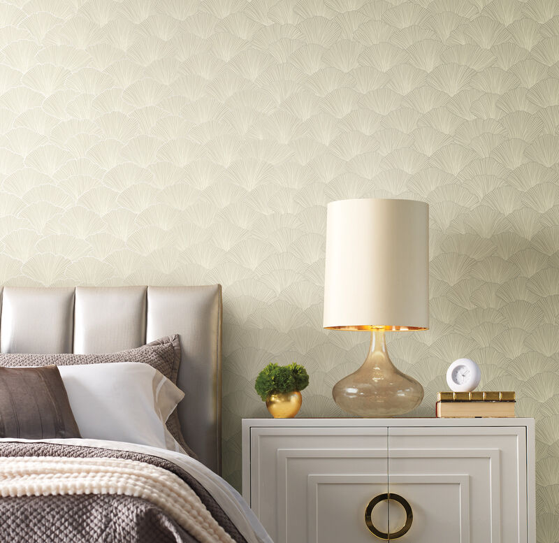 Luminous Ginkgo White & Cream Wallpaper image number 2
