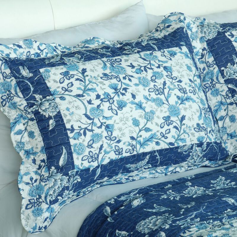 Queen Size Cotton 3-Piece Vermicelli Quilted Printed Quilt Set with Matching Shams - Blue image number 2