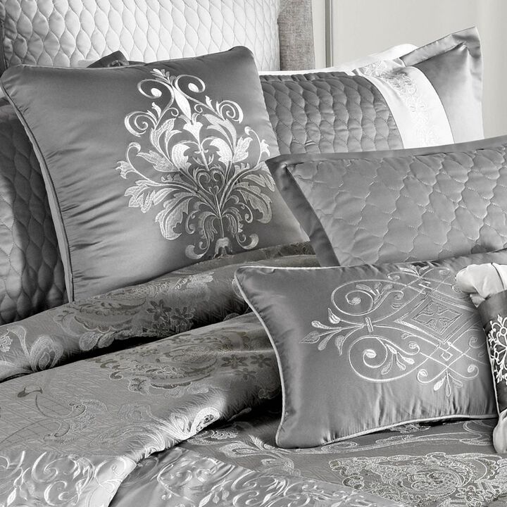 Gold Silver Medallion 12 pc Queen