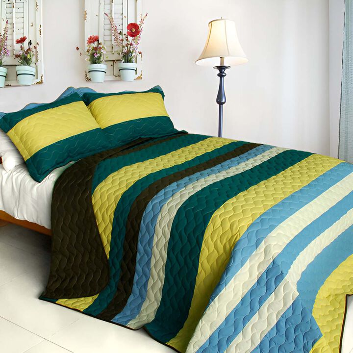 Queen Size 3-Piece Vermicelli Quilted Patchwork Quilt Set with Matching Shams - Yellow