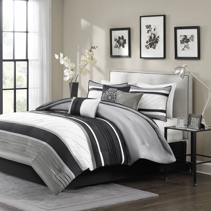 Gracie Mills Madge 7-Piece Traditional Comforter Set - Queen