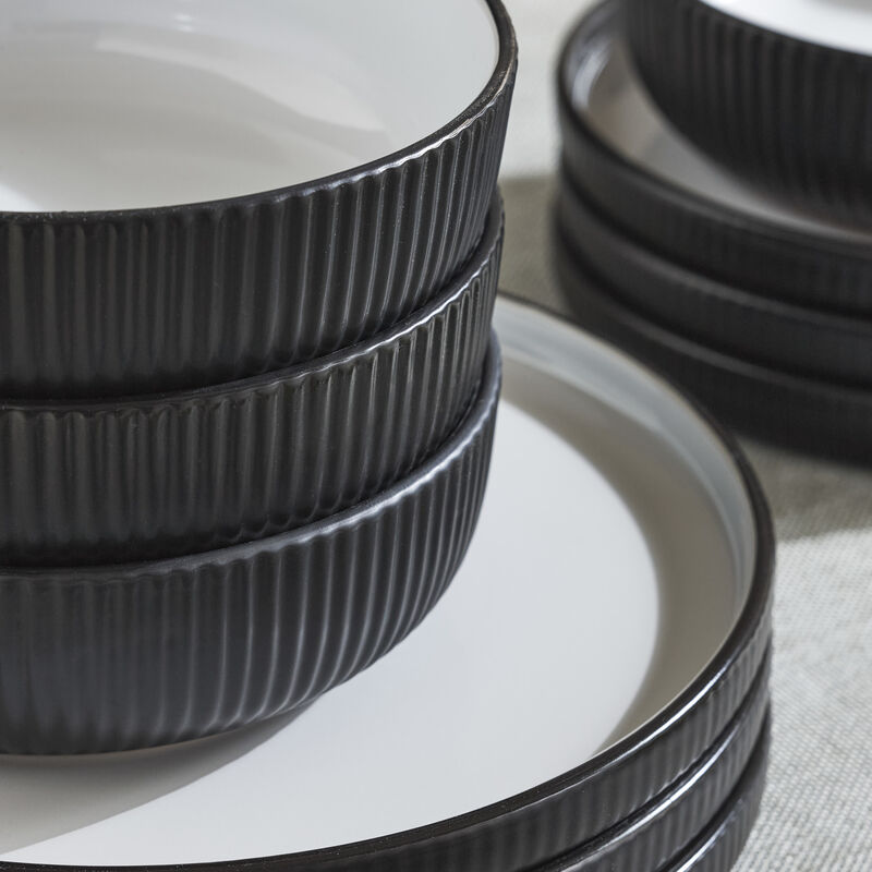 Christian Siriano Laro Stoneware 12 Piece Dinnerware Set