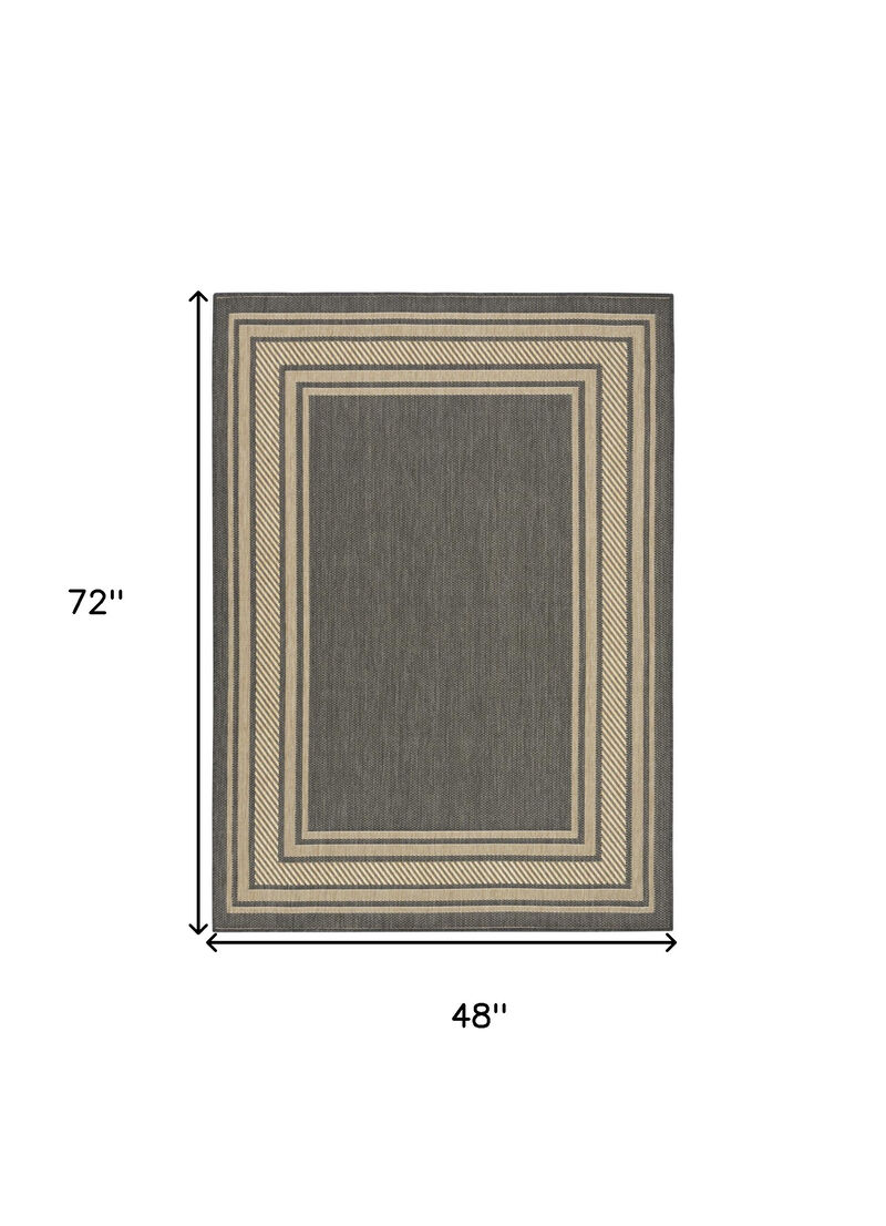 HomeRoots Geometric Indoor Outdoor Area Rug image number 6
