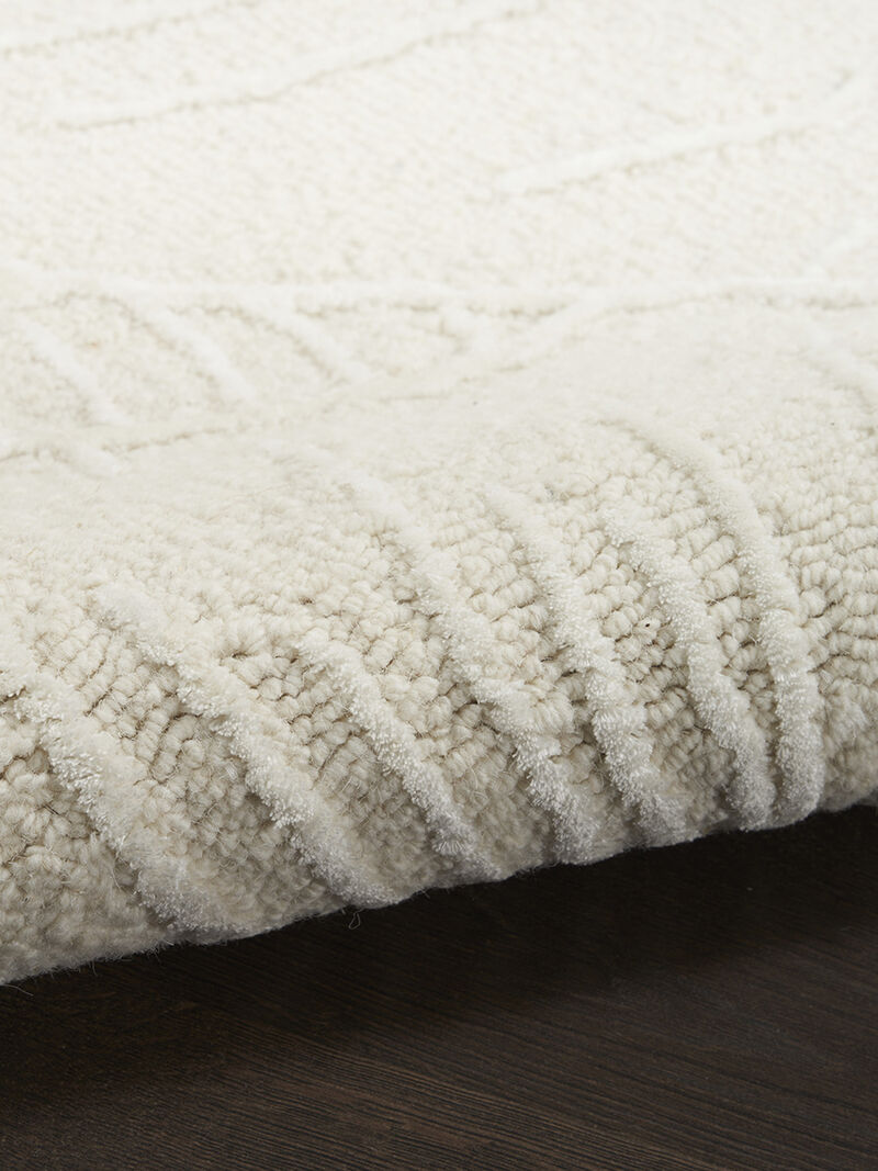 Avra AVR01 Ivory 5'3" x 7'3" Rug image number 4