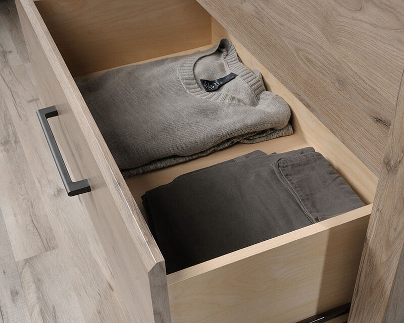 Summit Station Chest