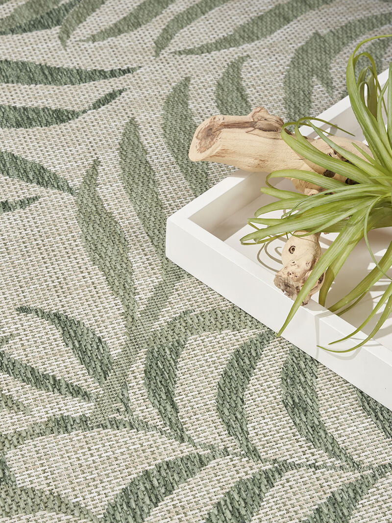 Garden Oasis GOA01 Ivory/Green 10' x 14' Rug