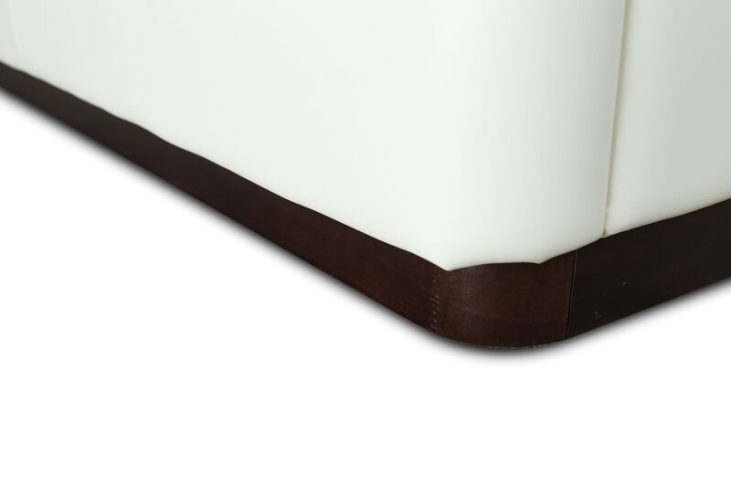 Lenyx Cream Queen Bed