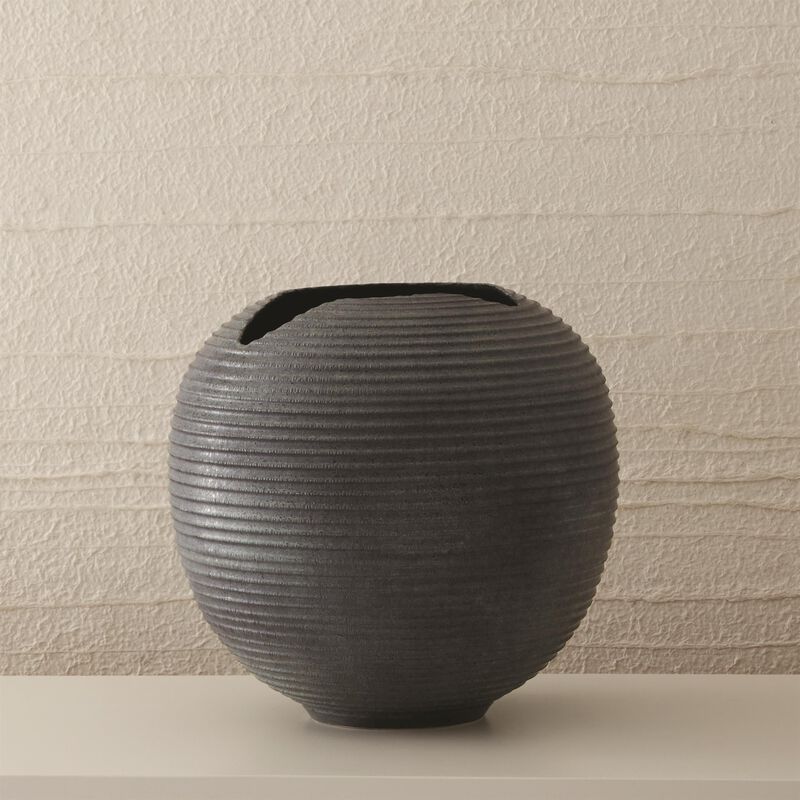 Horizontal Trowel Vase