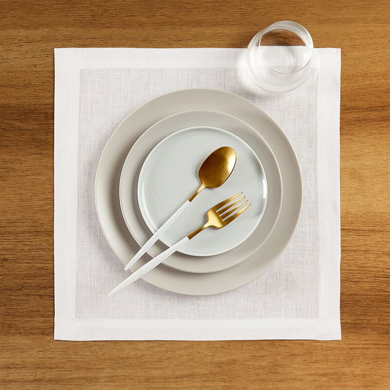 Solino Home Fete 100% Linen Square Placemats &ndash; Set of 4, 14 x 14 in, Machine Washable, Holiday and Everyday Dining