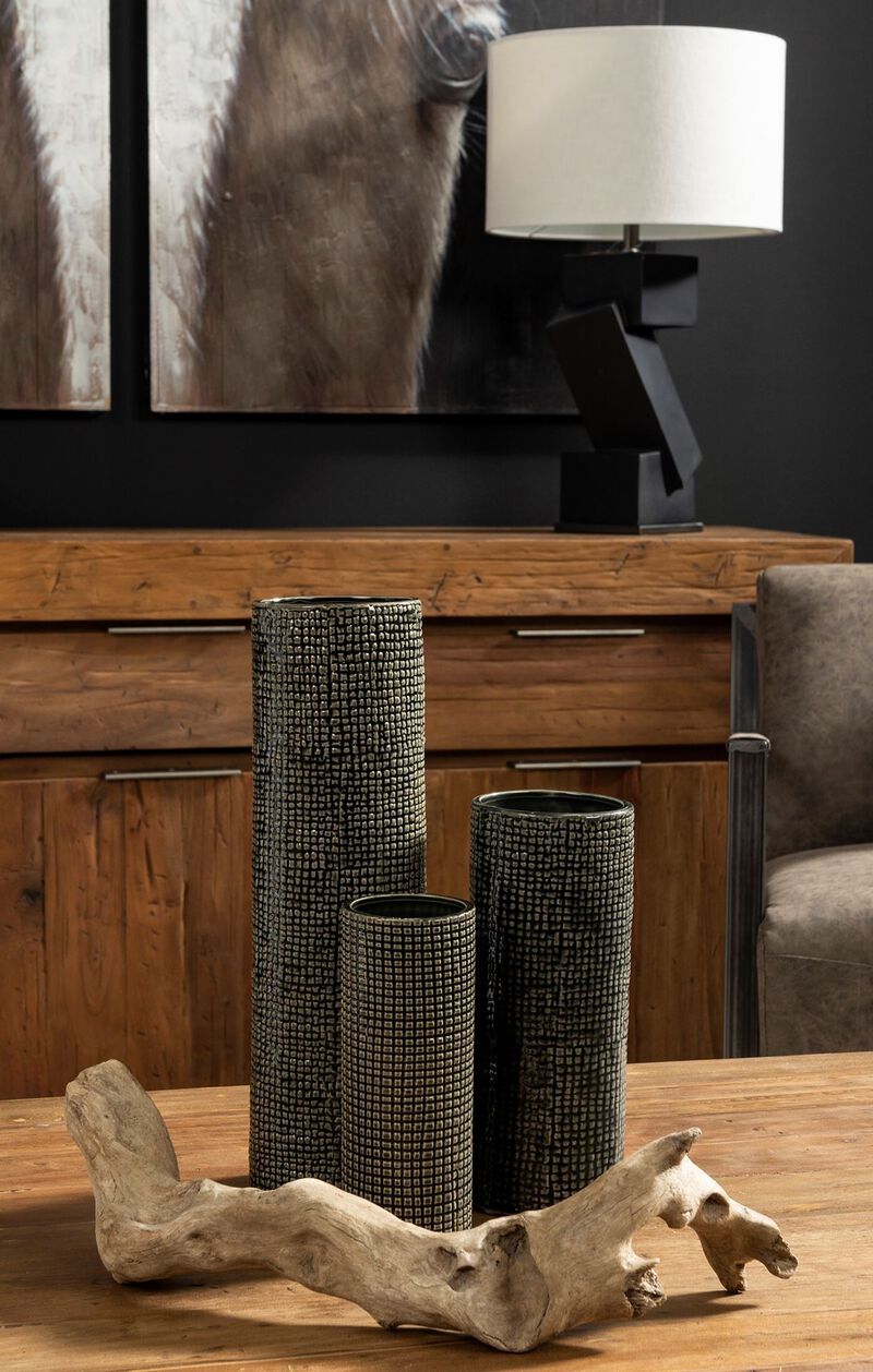 Stylish Tall Ceramic Vase with Check Design for Living Room or Shelf