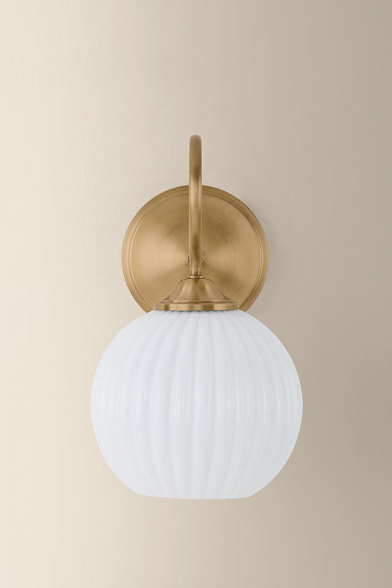 Vida Wall Sconce image number 3