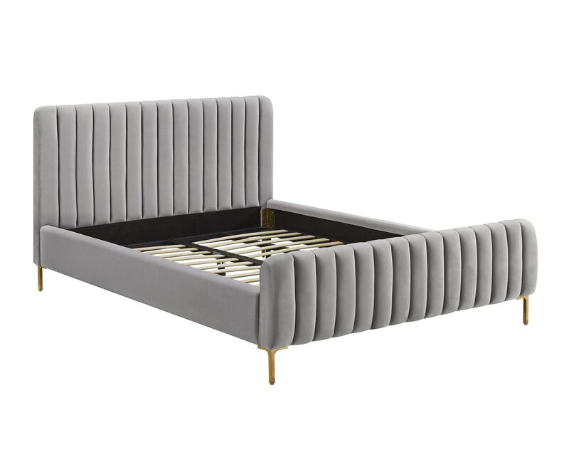 Angela Bed. image number 3