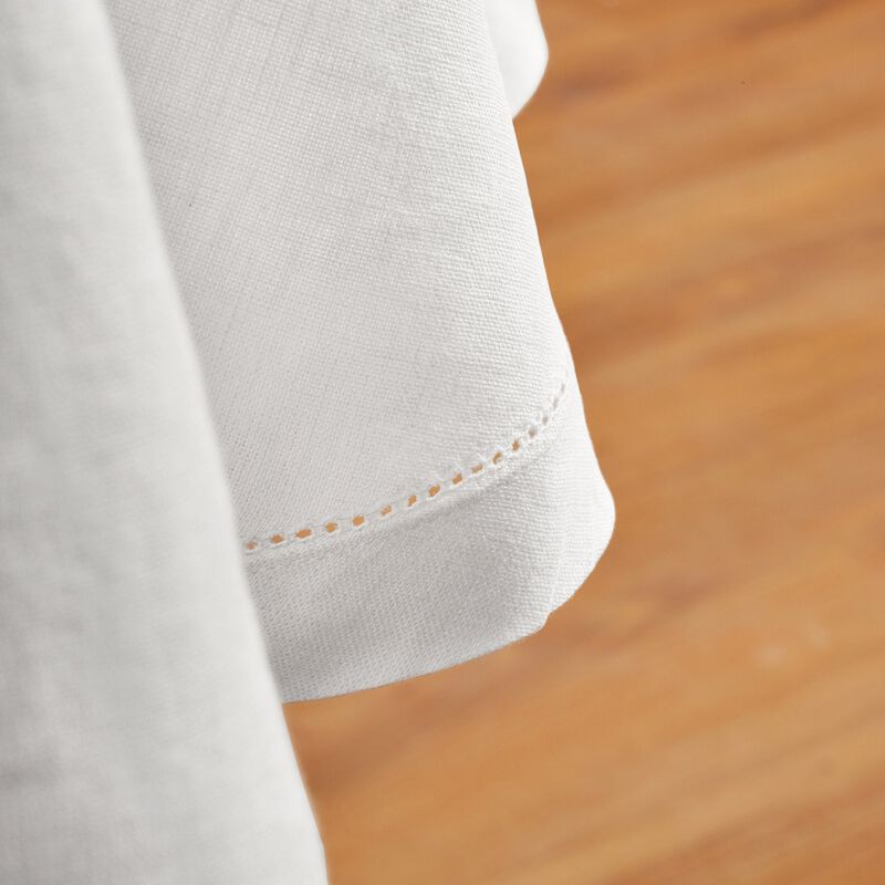 Solino Home Sonoma Hemstitch 100% Linen Round Tablecloth &ndash; Handcrafted, Machine Washable, Perfect for Holiday and Everyday Dining