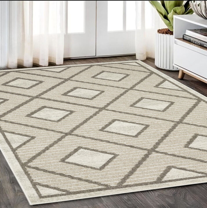 HomeRoots Geometric Area Rug
