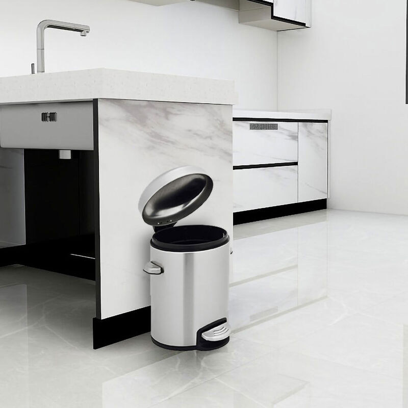 8 Gallon and 1.3 Gallon Step-On Stainless Steel with Lids