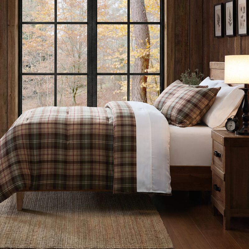 Huntsman Hunt King Comforter Set image number 0