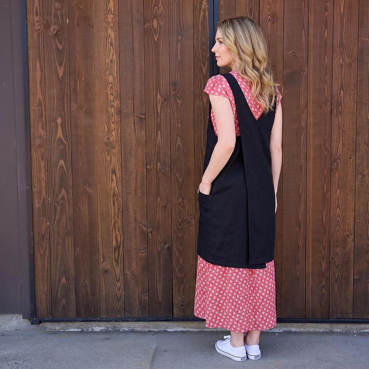 Solino Home 100% Pure Linen Apron - Linen Smock Apron