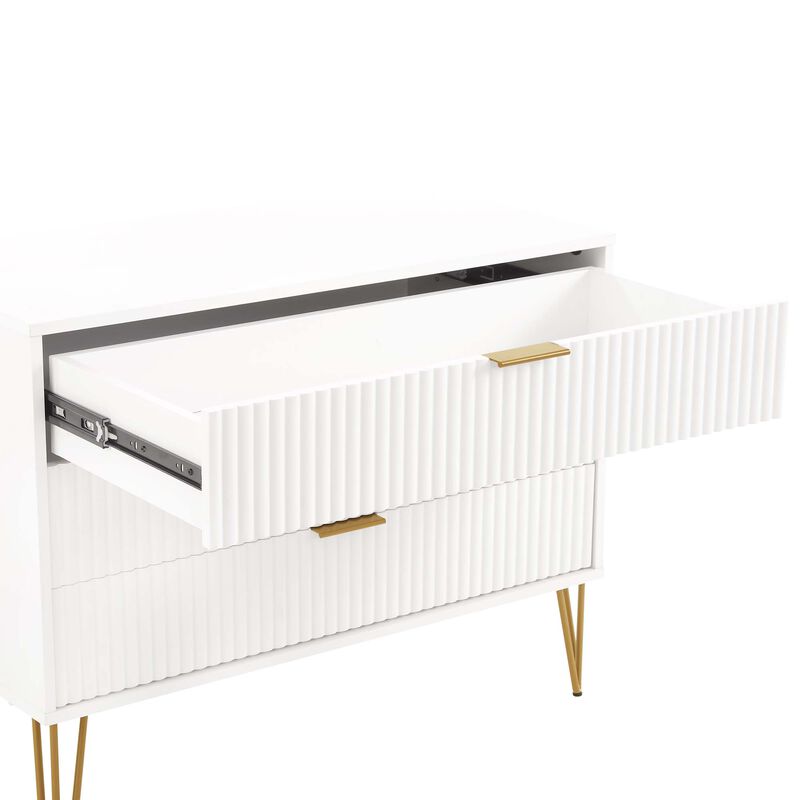 Dumbo Dresser and 2-Drawer Nightstand Set in White image number 3