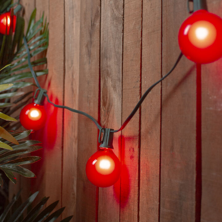 Set of 15 Red Satin G50 Globe Christmas Lights - Green Wire