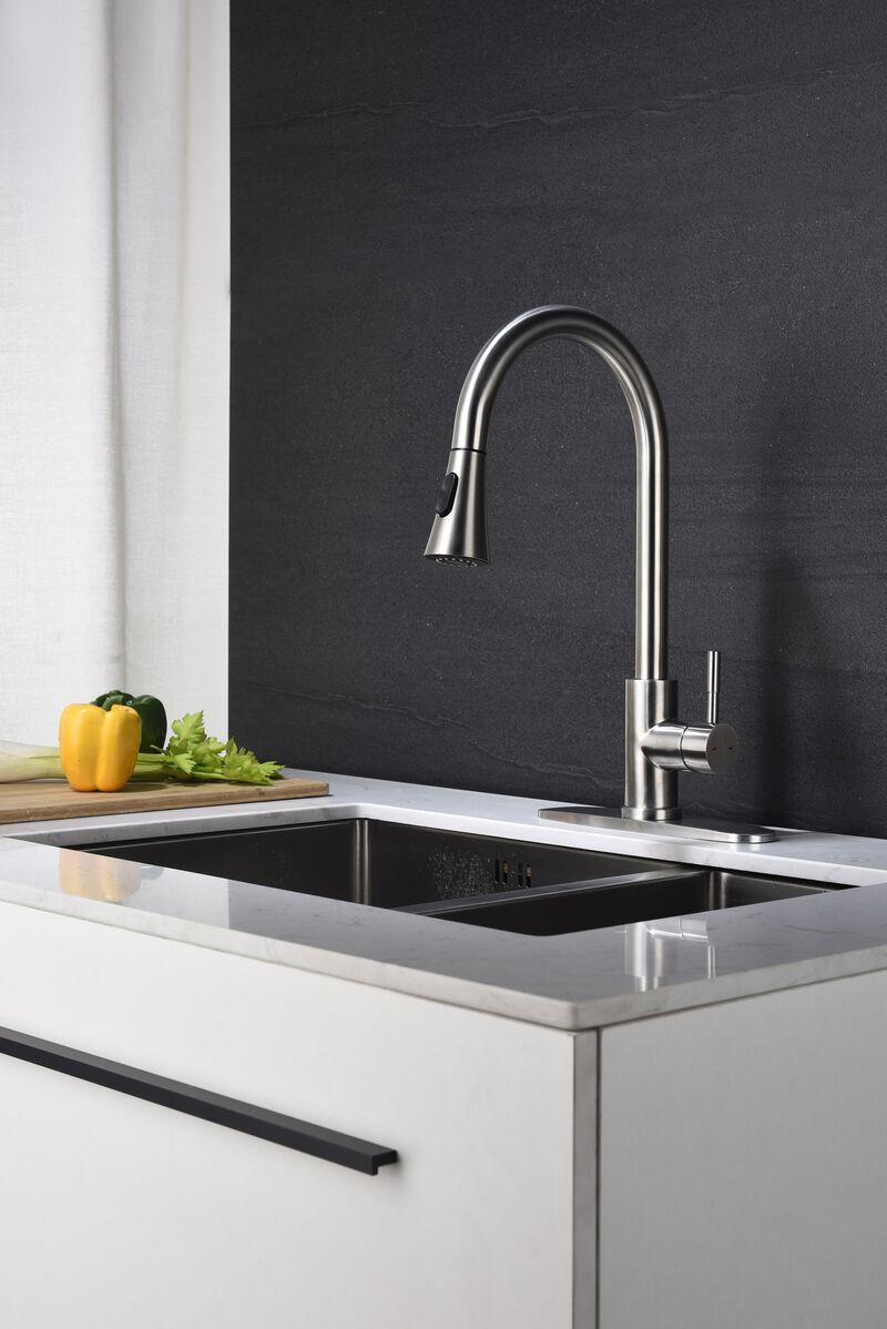 Kitchen Faucet with Pull Out Sprayer for Easy Sink Access and Cleaning