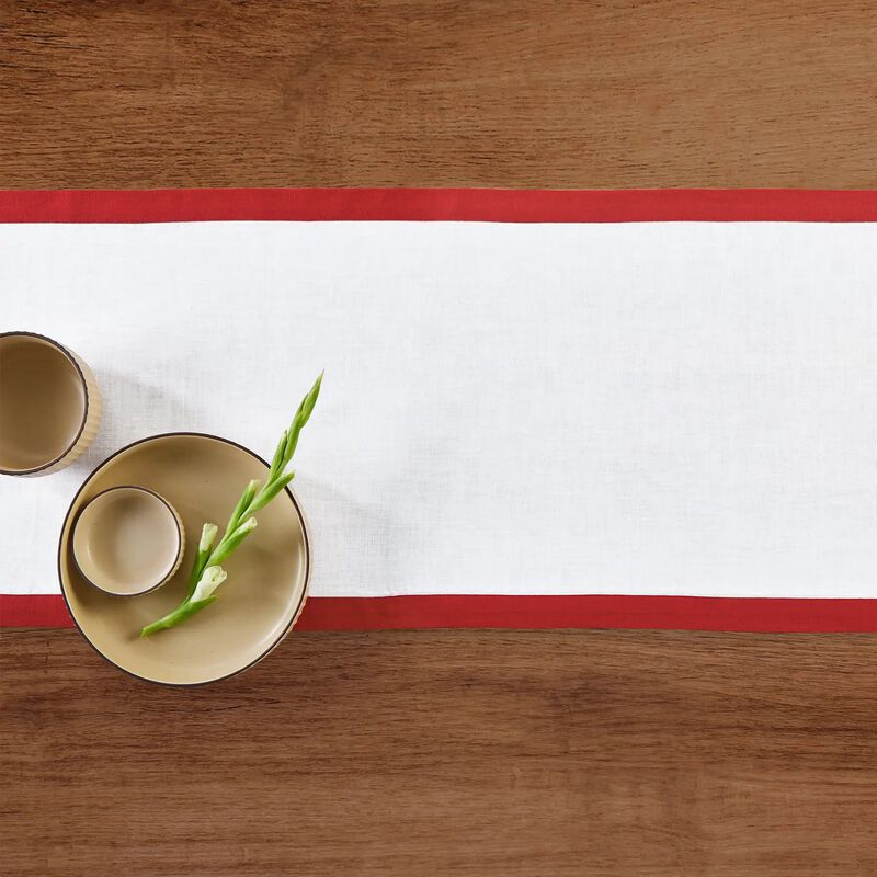 Solino Home Classic 100% Linen Table Runner &ndash; Handcrafted, Machine Washable, Perfect for Holiday and Everyday Dining